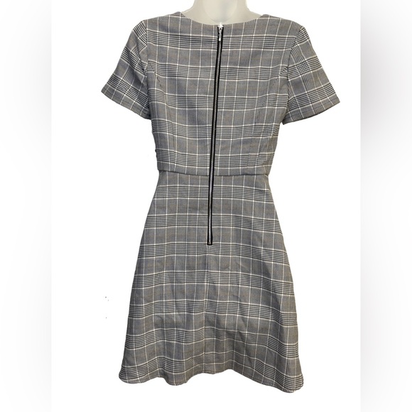 NWT Juniors' SO Short Sleeve Notch Front A-Line Plaid Dress - Picture 2 of 8